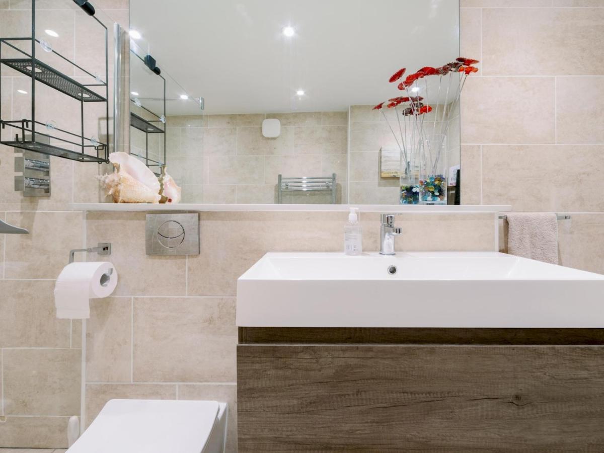 Pass The Keys Recently Renovated 1Br Flat With Private Garden In South London Exterior photo